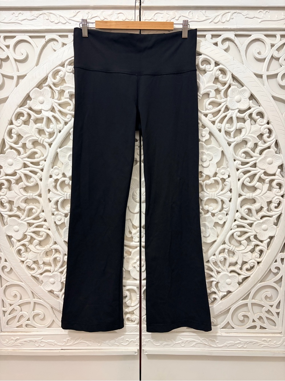 Lululemon Groove Flare Yoga Pants Black Size 8 Tall 31” Inseam